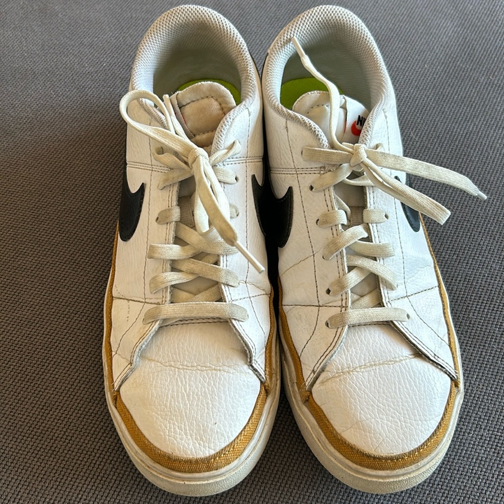 Nike Court Legacy sneakers